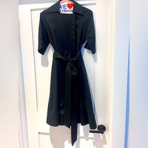 Gorgeous Club Monaco asymmetrical neck line black shirt dress size 2